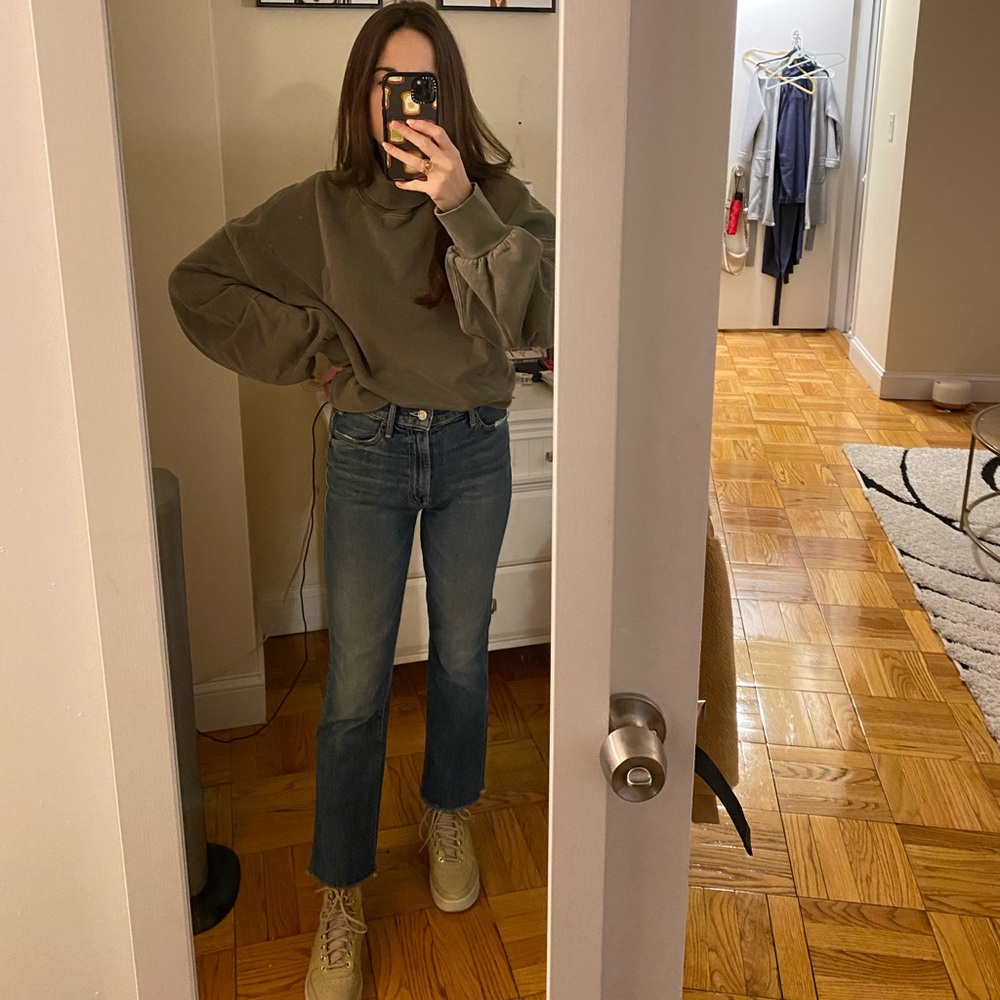 MOTHER Denim Hustler The Ankle Fray